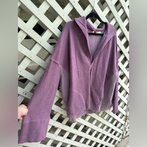 Free People Pullover - Picture 2 of 3